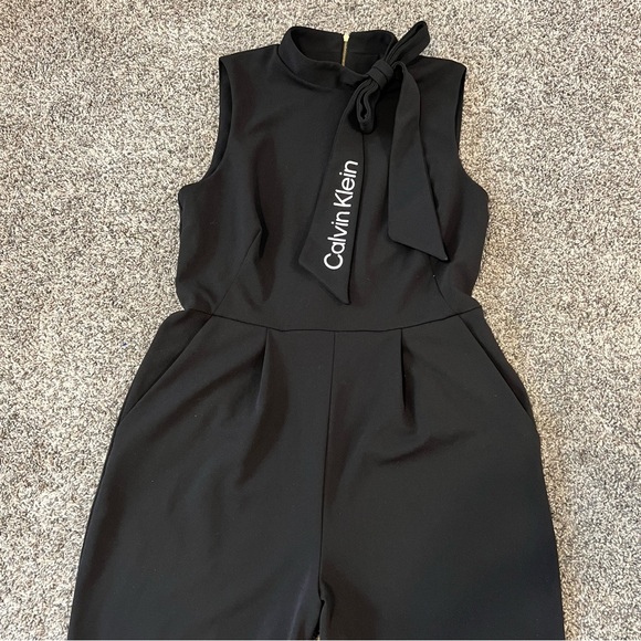 Calvin Klein Black Jumpsuit with fitted Waistline - Picture 6 of 10